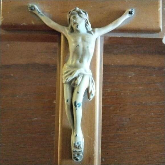 Antique Wooden Wall Crucifix With Hidden Compartment Candles Holy Water Bottle - Picture 4 of 16